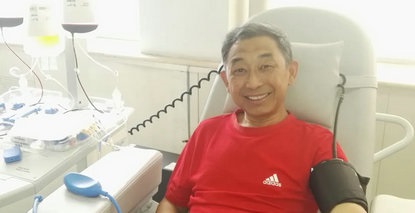 奋斗史•家国情丨医者仁心、百次献血的詹明医生