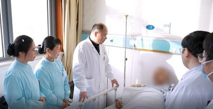 郑州大学五附院血管外科在省内率先成功开展膝下动脉闭塞激光消融术